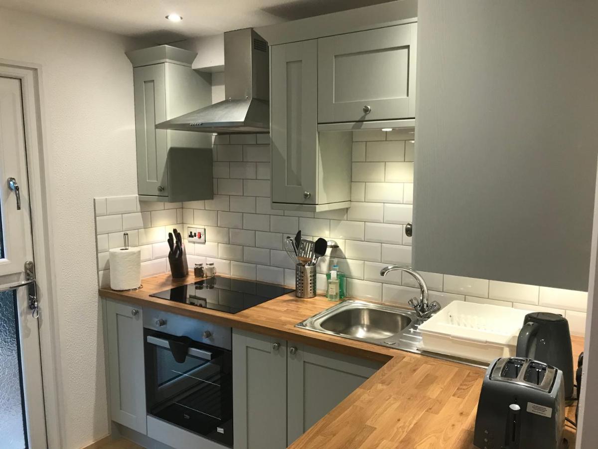 Foxes Sea Side Retreat Deluxe Chalet Is A Lovely Holiday Home Tucked Away On The Kent Coast Kingsdown  Eksteriør bilde