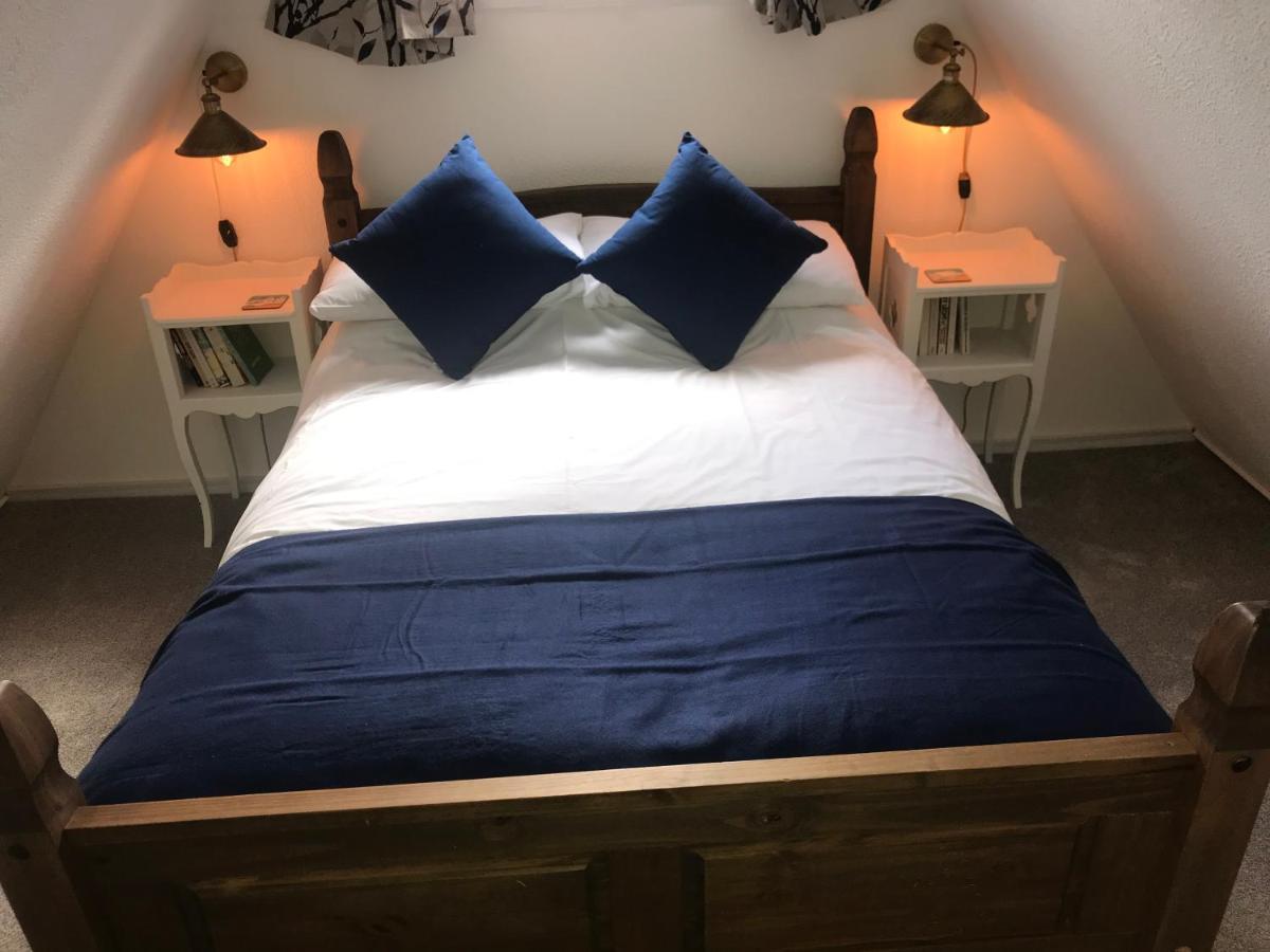 Foxes Sea Side Retreat Deluxe Chalet Is A Lovely Holiday Home Tucked Away On The Kent Coast Kingsdown  Eksteriør bilde