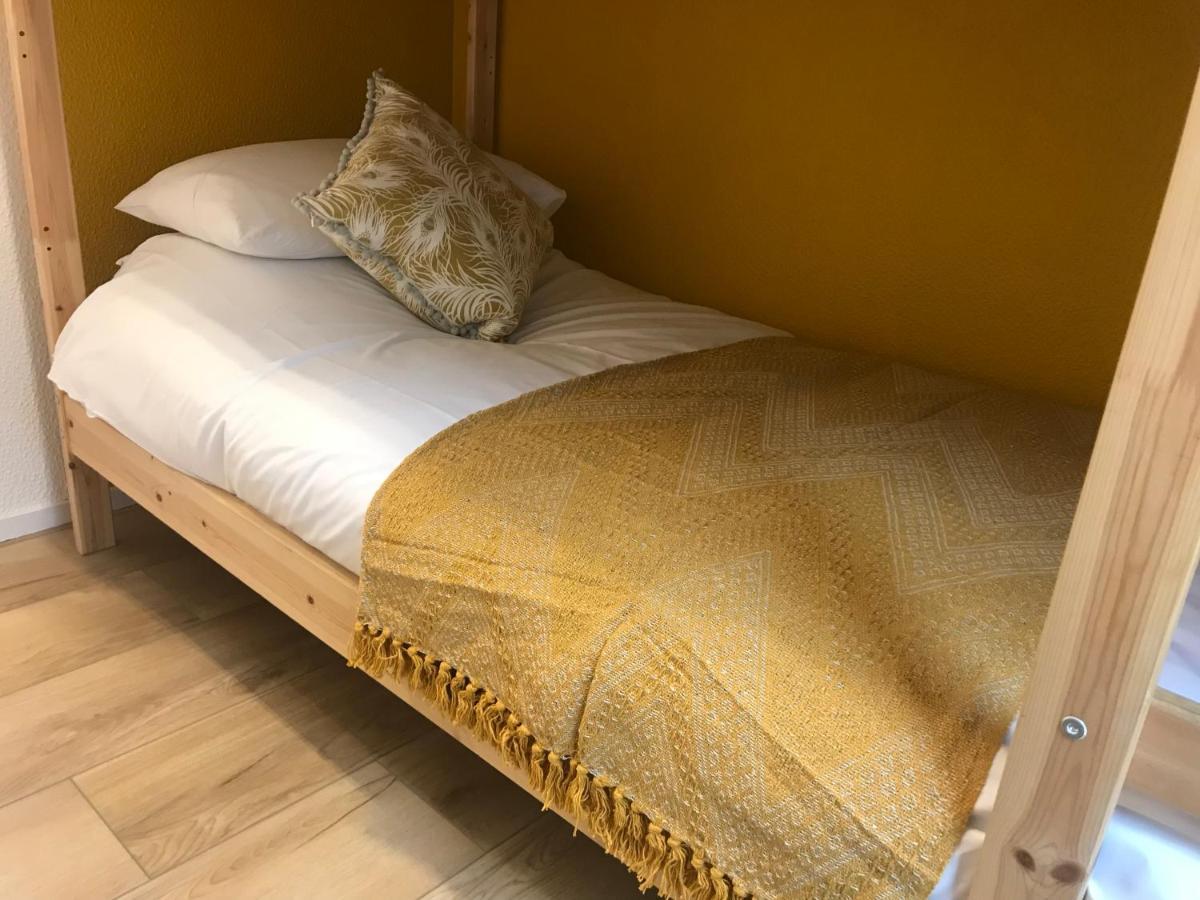 Foxes Sea Side Retreat Deluxe Chalet Is A Lovely Holiday Home Tucked Away On The Kent Coast Kingsdown  Eksteriør bilde