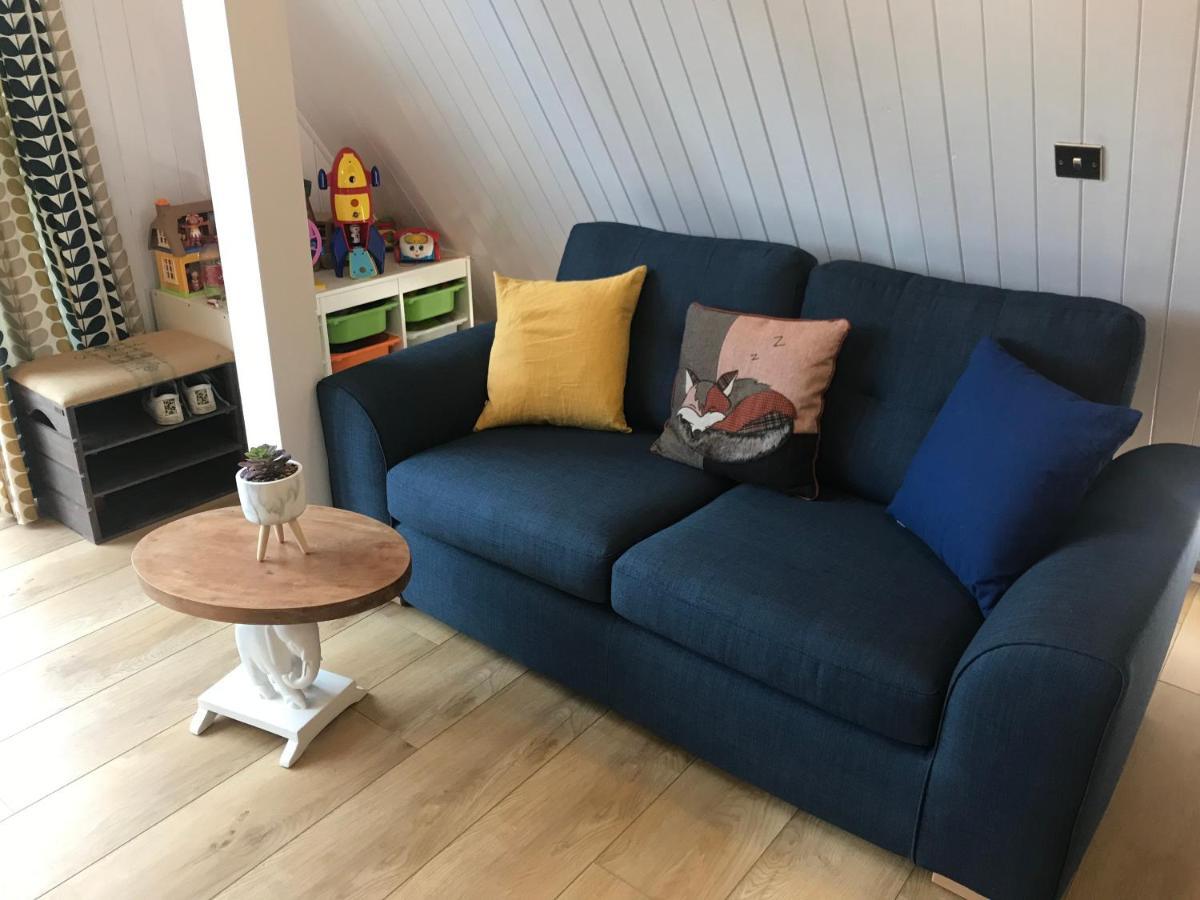 Foxes Sea Side Retreat Deluxe Chalet Is A Lovely Holiday Home Tucked Away On The Kent Coast Kingsdown  Eksteriør bilde